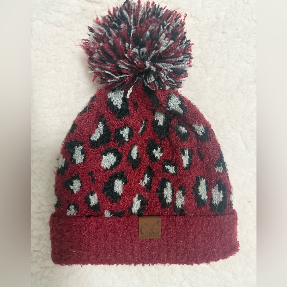 $5 for$20 item: Women’s Red and Black Leopard Beanie
